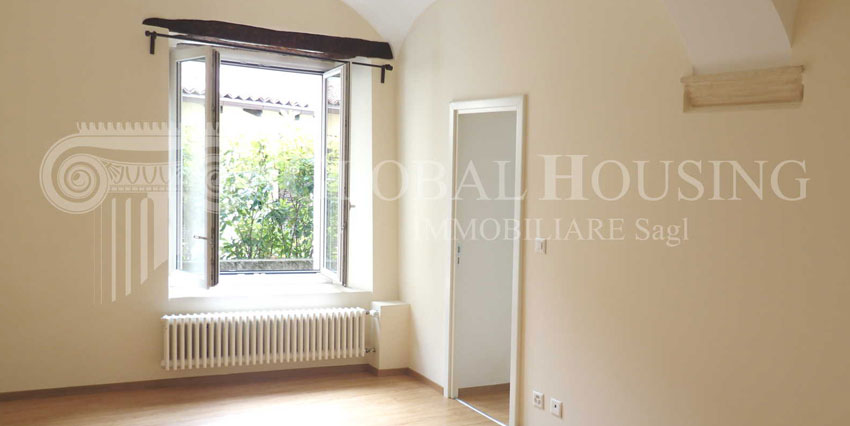 CASLANO: Charming apartment in the old village